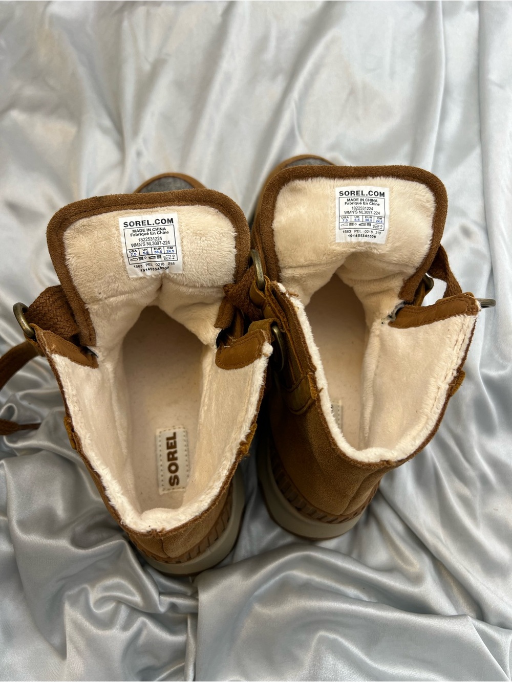Sorel Waterproof Boots - Picture 3 of 4